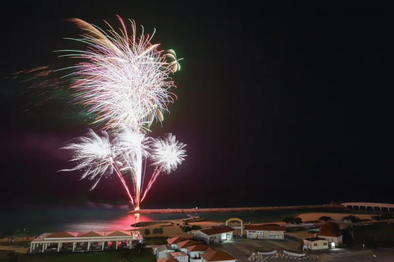 【沖縄】客室から花火を独り占め！サザンビーチホテル沖縄で最高の夏休み「サザンフェスタ」開催